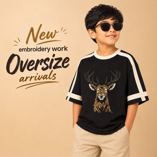 Deer Embroidered Oversized T-Shirt -Black